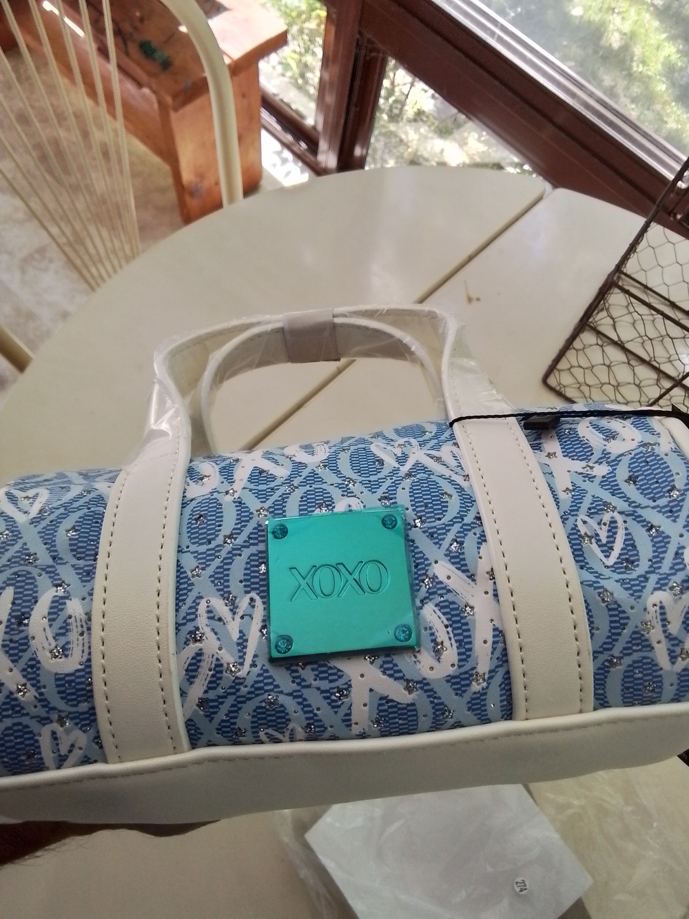 XOXO Mini Barrel Bag - Picture 4 of 7